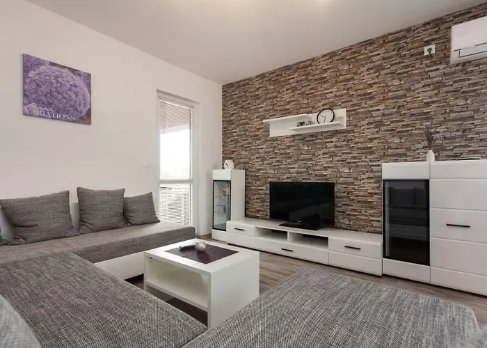 아파트 Lovric 메덜린